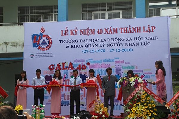 Lễ kỷ niệm thành lập trường