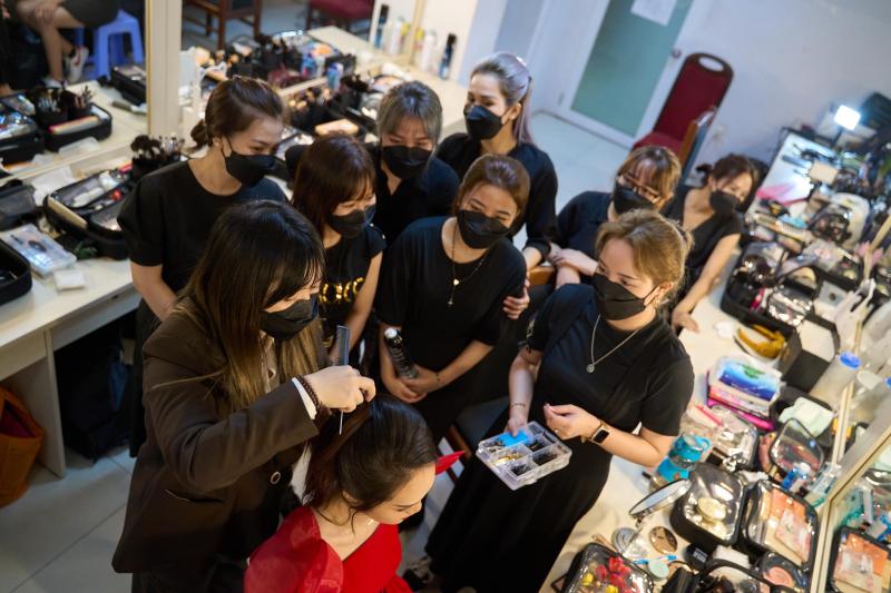 Trường Linh Makeup Store