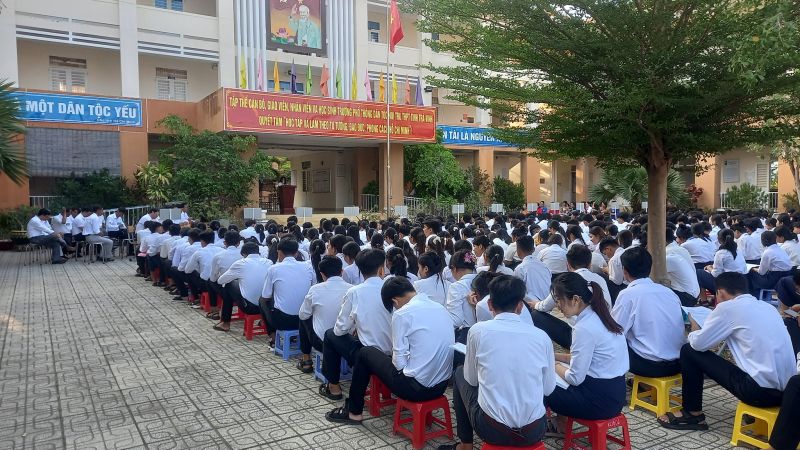 Trường Phổ Thông Dân Tộc Nội Trú THPT Tỉnh Trà Vinh