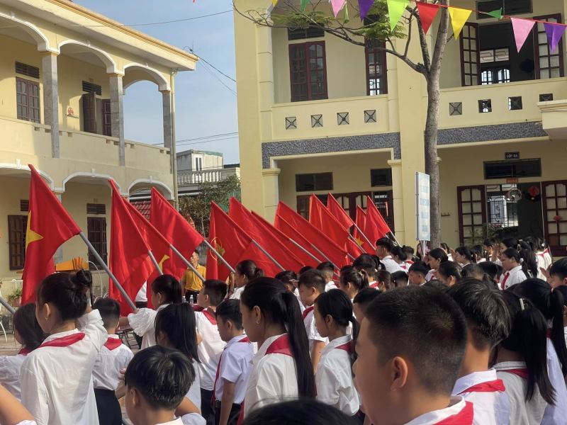 Trường THCS Diễn Bích