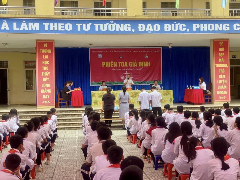 Trường THCS Đồng Quang