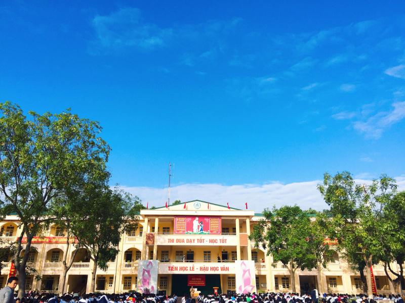Trường THCS Mai Đình