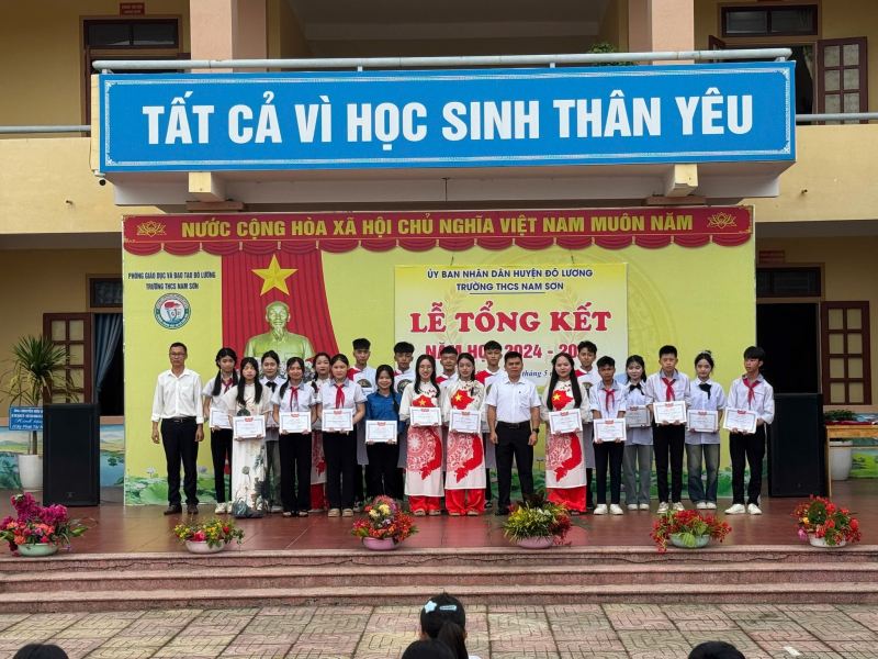 Trường THCS Nam Sơn