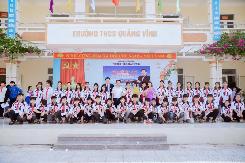 Trường THCS Quảng Vinh