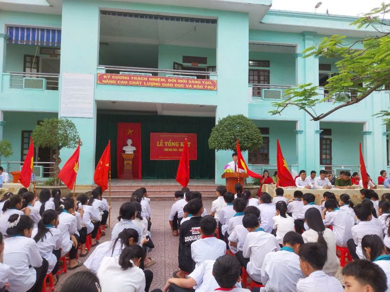 Trường THCS Quỳnh Thanh