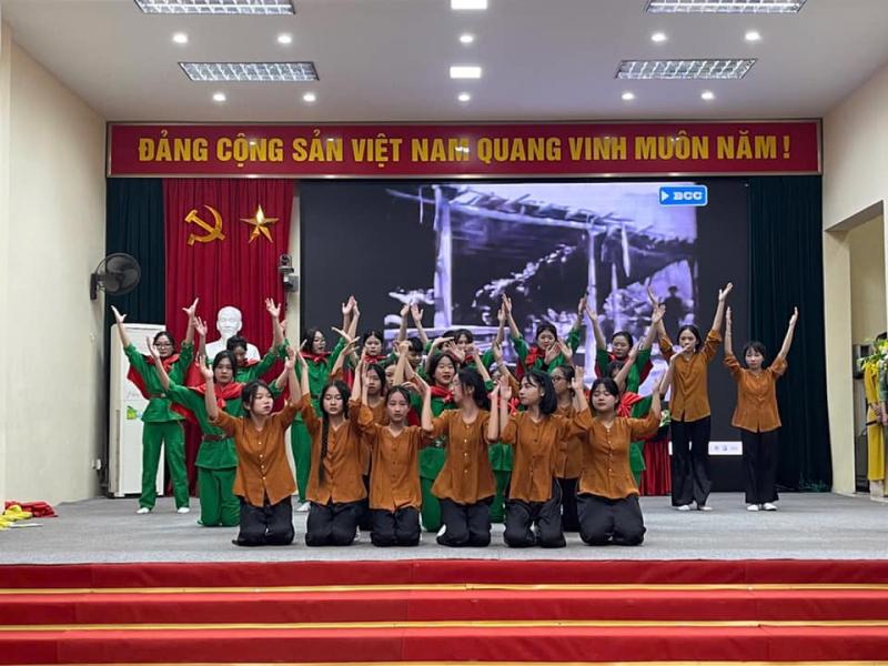 Trường THCS Sơn Đồng