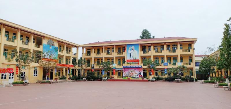 Trường THCS Thị Trấn Trạm Trôi
