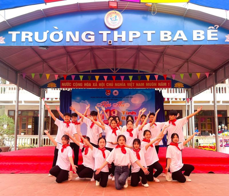 Trường THPT Ba Bể
