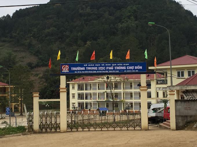 Trường THPT Chợ Đồn
