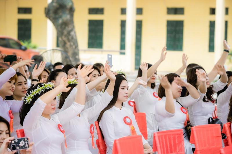 Trường THPT Chúc Động