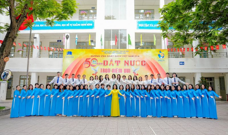 Trường THPT Hoàng Cầu