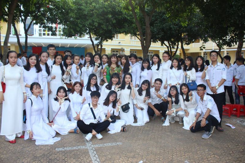 Trường THPT Lê Viết Thuật