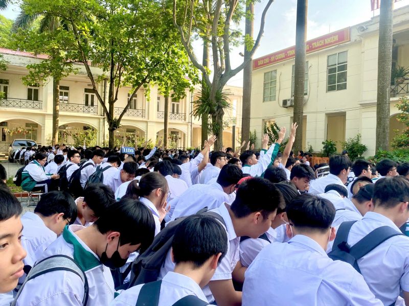 Trường THPT Tân Lập