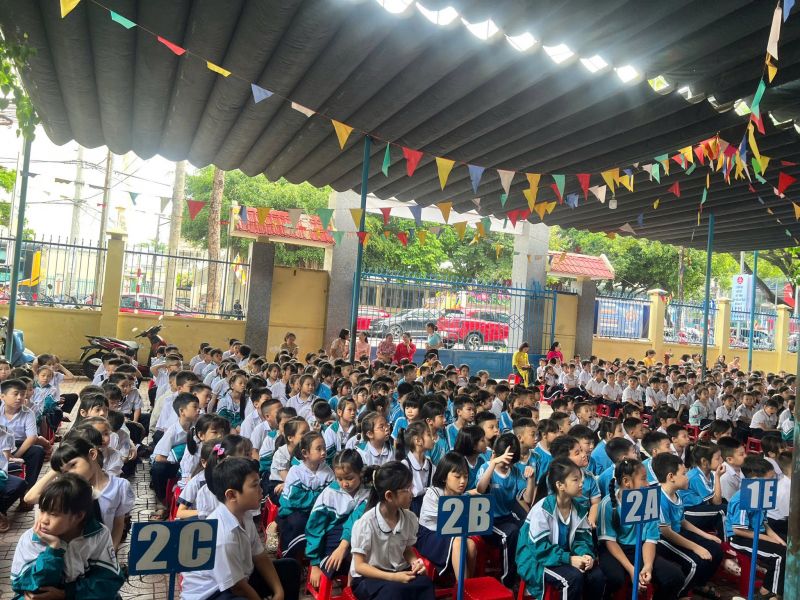 Trường tiểu học Lê Hồng Phong