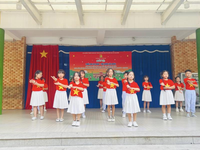 Trường Tiểu học Phú Lợi