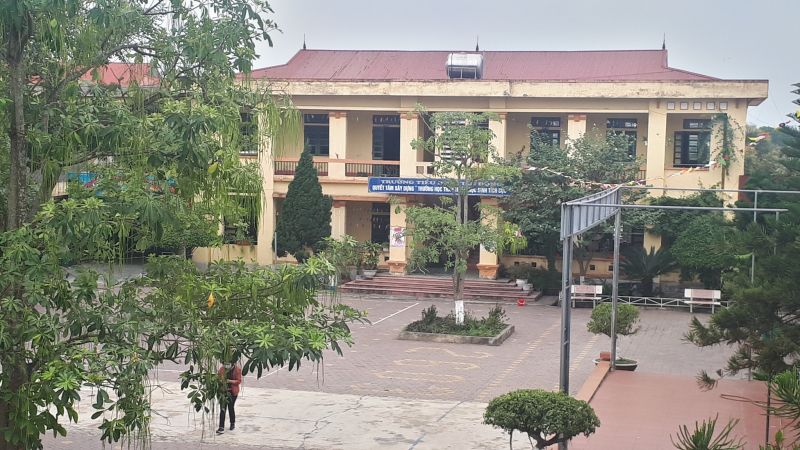 Trường tiểu học Tiên Động