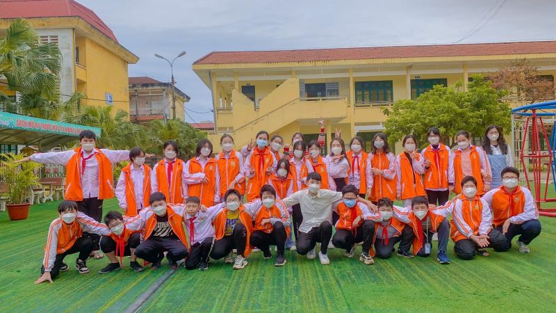 Trường tiểu học và THCS Hưng Yên