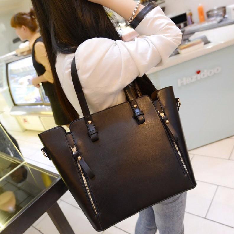 Chính vì khả năng đa dụng như vậy, nên túi xách oversize là một trong những phụ kiện mà các cô gái cần phải có