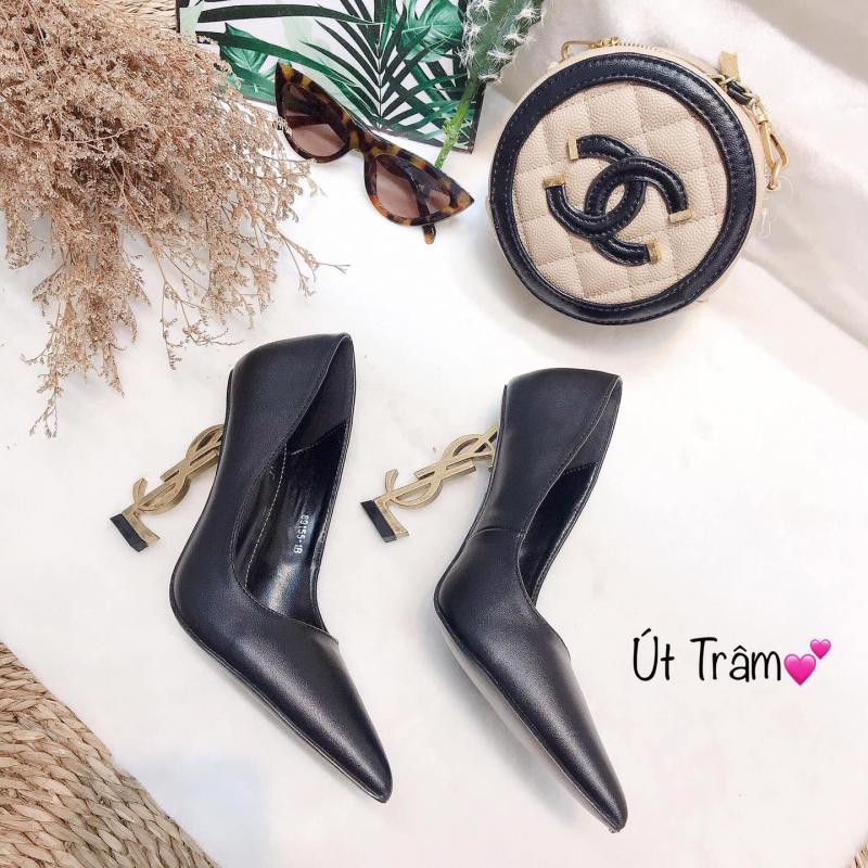 ÚT TRÂM shoes