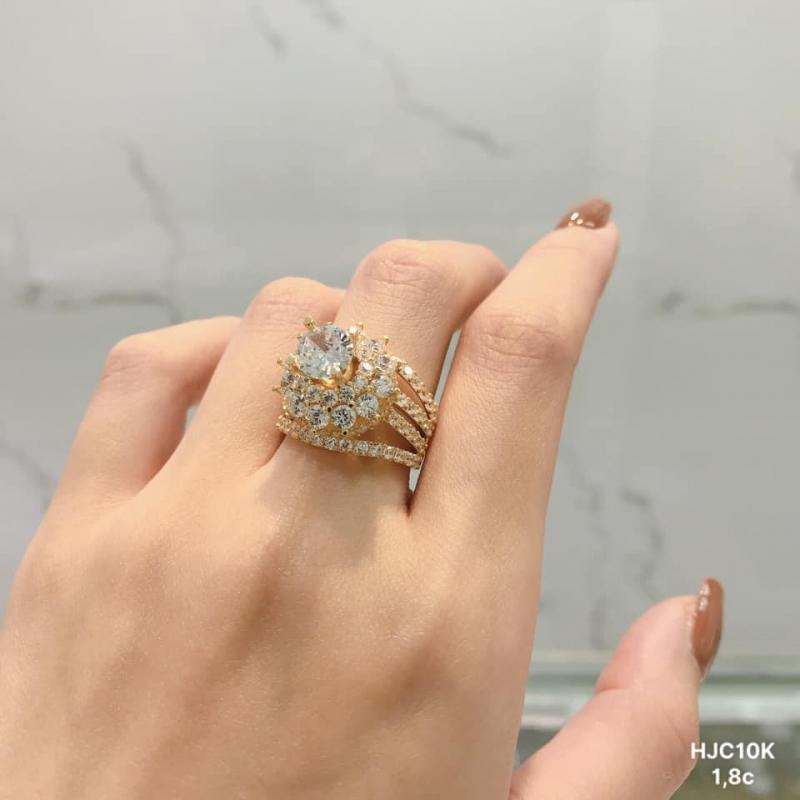 Vàng Bạc Chiến Hoa - Since 1991