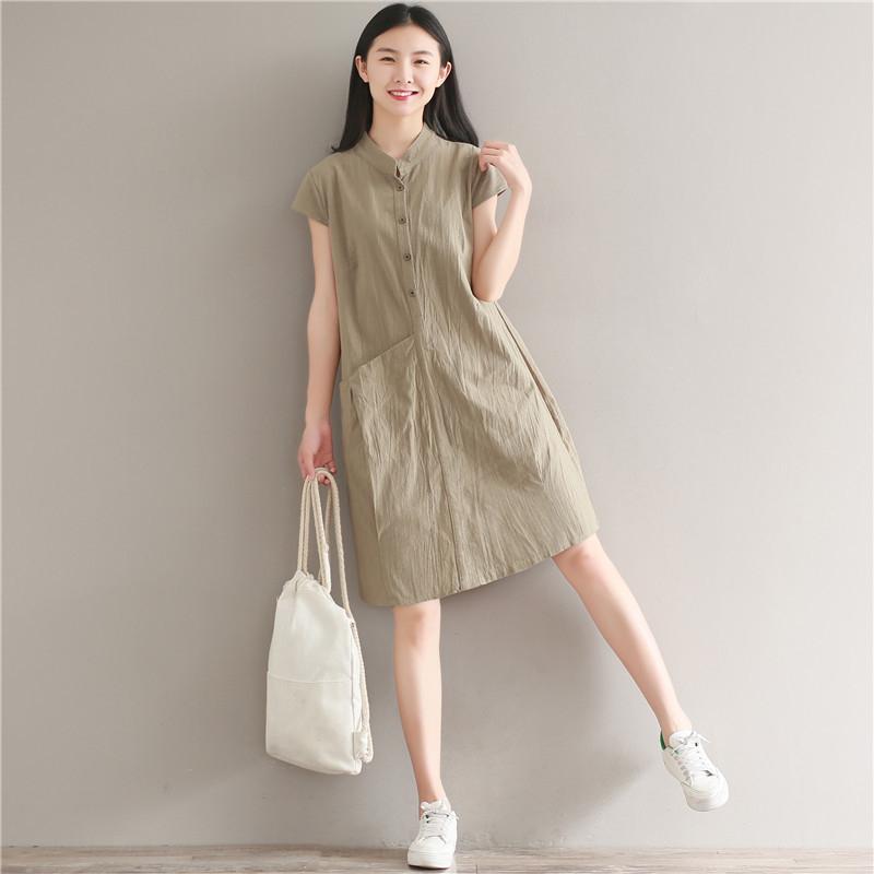 Váy suông với kiểu dáng 