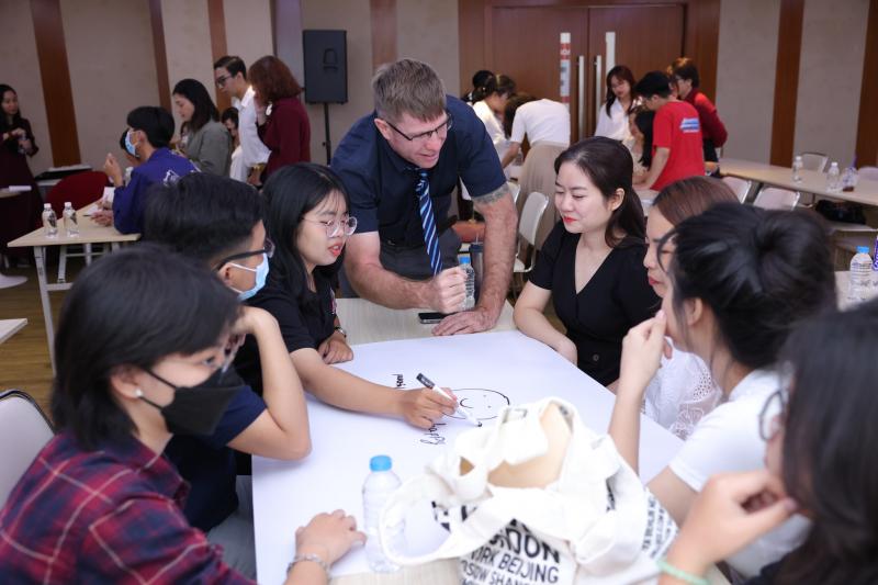 VUS - Anh văn Hội Việt Mỹ
