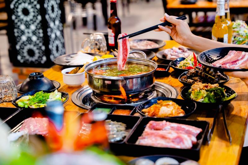 WOW Buffet - BBQ & Beer