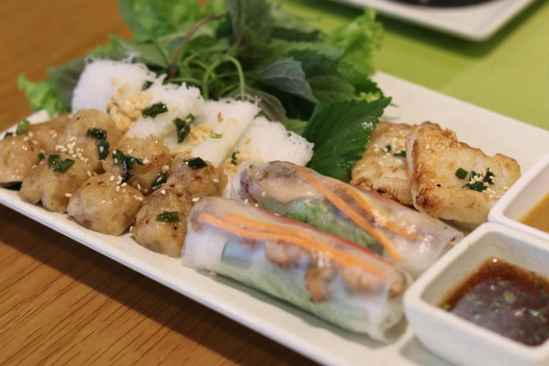Wrap & Roll - Nét Riêng Cuốn Việt