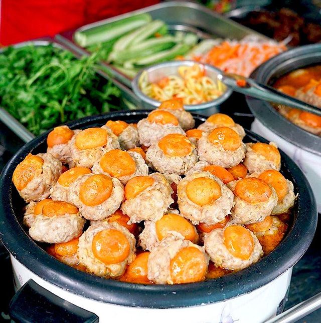Viên xôi trứng muối xinh xinh nhìn chỉ muốn cắn