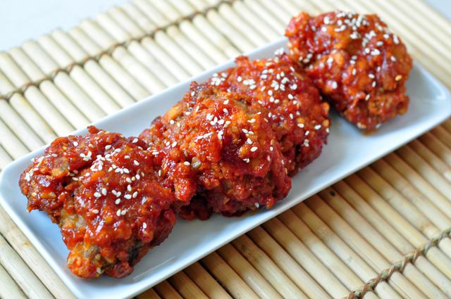 Yangnyeom Tongdak - Gà rán