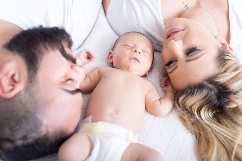 Trẻ được thừa hưởng gen từ bố và mẹ.