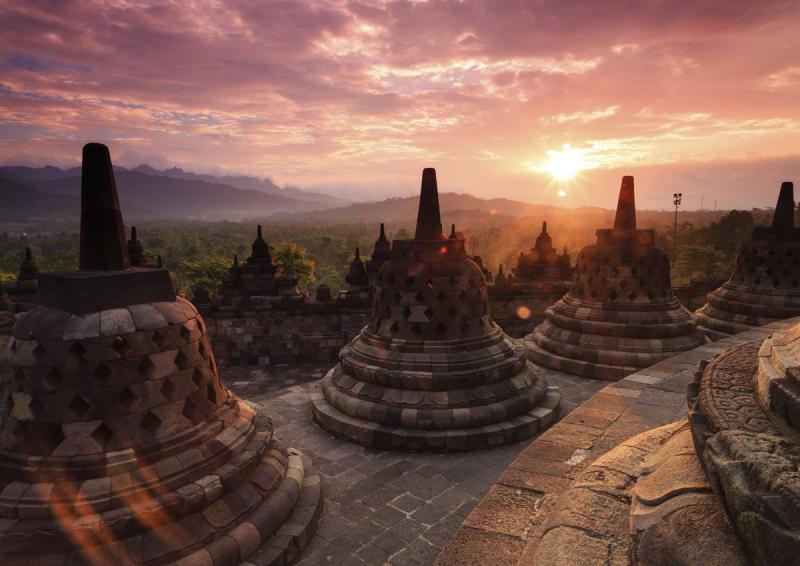 Thành phố cổ tại Yogyakarta được xem là trung tâm văn hóa của Indonesia nhiều kiến trúc nghệ thuật đặc sắc