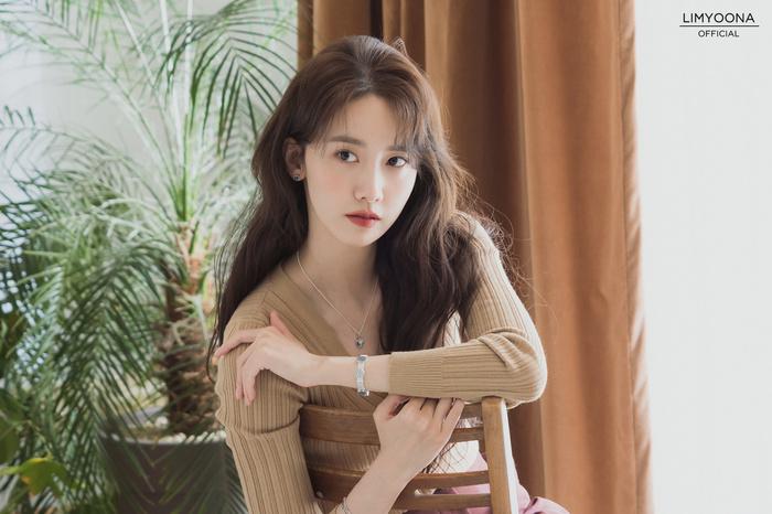 Yoona (SNSD)