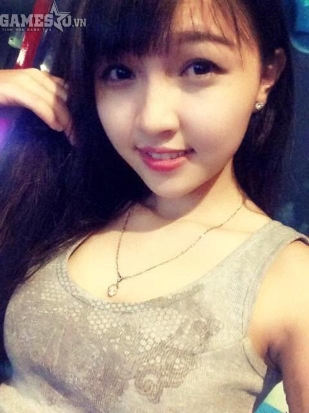 Nữ streamer kiêm game thủ Yuri