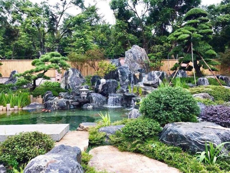 Non bộ dạng tiểu cảnh